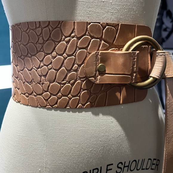 Belt - Picture 2 of 2